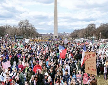 मार्च फॉर लाइफ : सड़कों पर उतरे अमेरिका के हजारों लोग