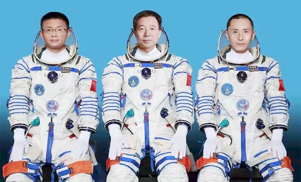 चीन आज पहली बार 3 नागरिकों को भेजेगा अंतरिक्ष में