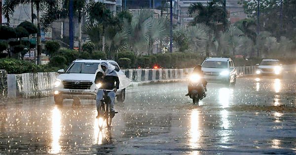 मप्र के कई जिलों में बारिश, बिजली गिरने से 4 की मौत