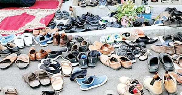 पाक की मस्जिदों से जूते चुरा कर ऑनलाइन बेचता था शख्स, पुलिस ने किया गिरफ्तार